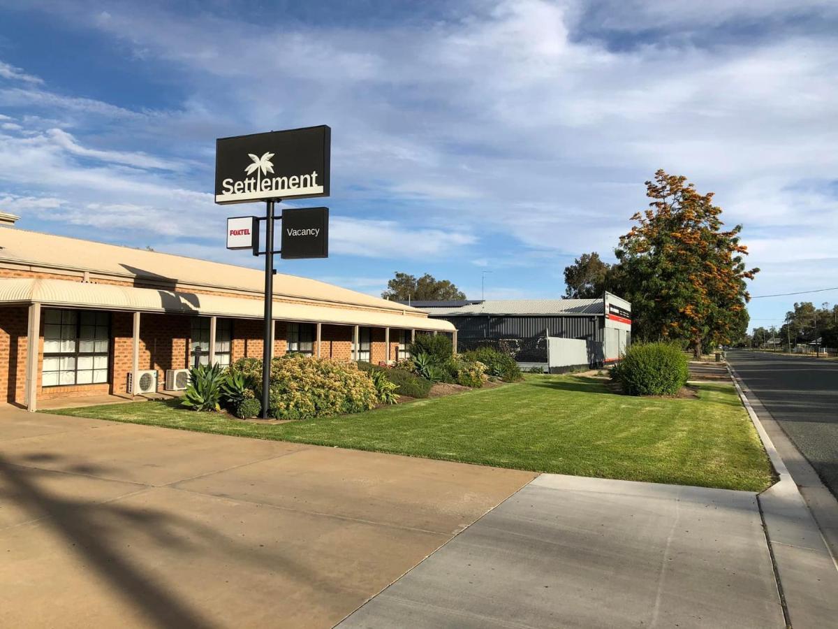 Settlement Motor Inn Deniliquin Exterior foto